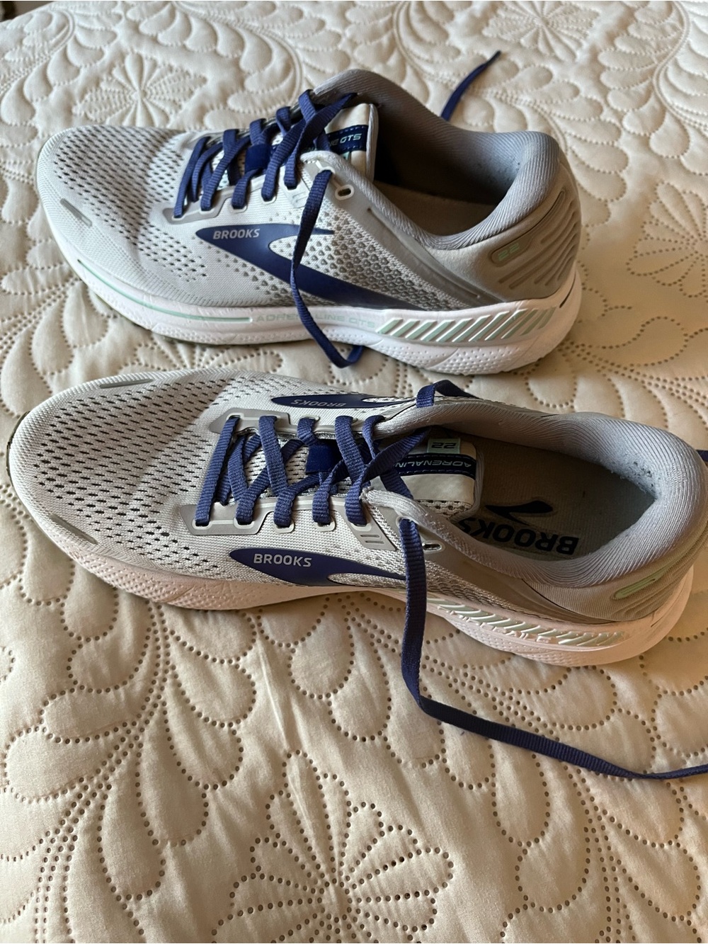 Women’s Brooks Light Gray and Navy Athletic Running Shoes